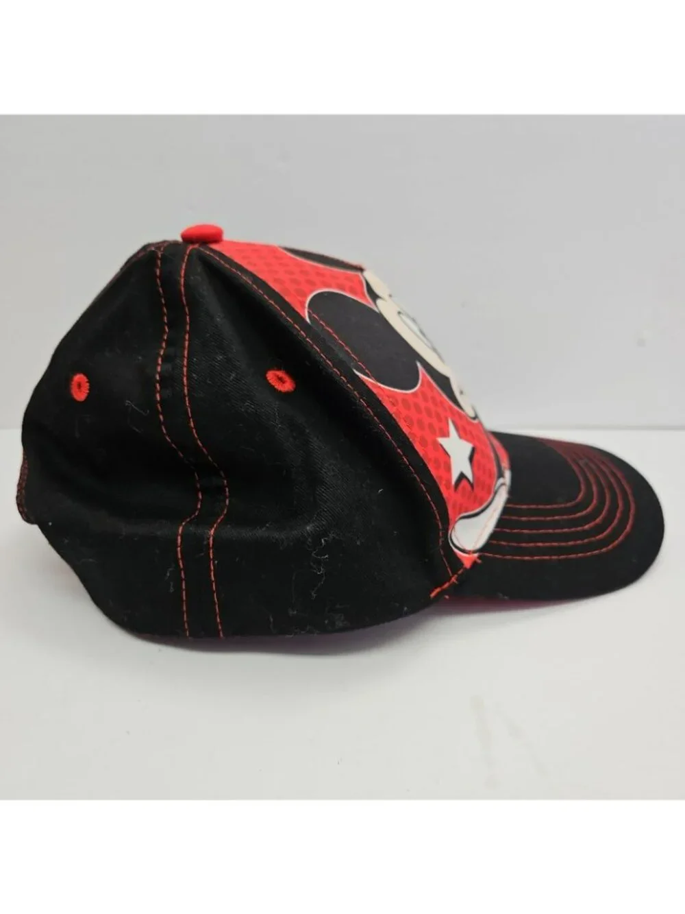 Disney this hat